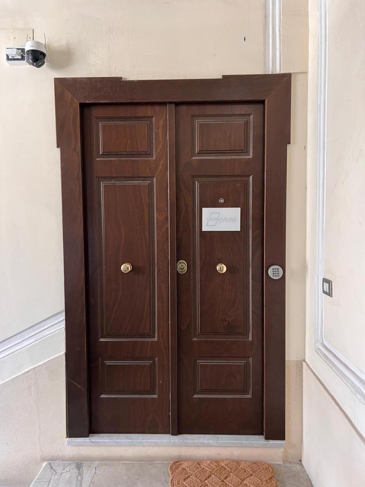 Unonoveuno Luxury Apartment Neapol Zewnętrze zdjęcie
